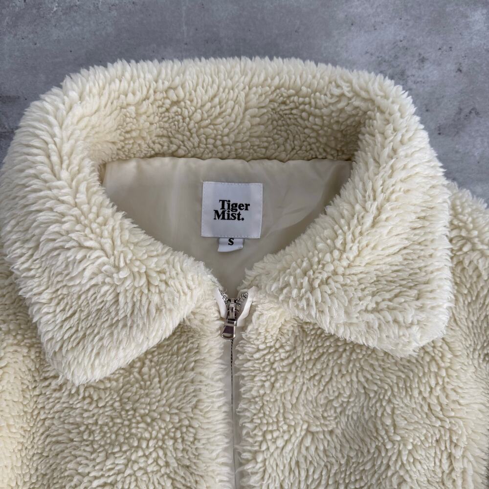Tiger Mist Teddy Sherpa bomber jacket in cream size small - Picture 2 of 8